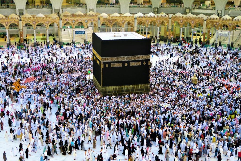 Crowd around the Kaaba
